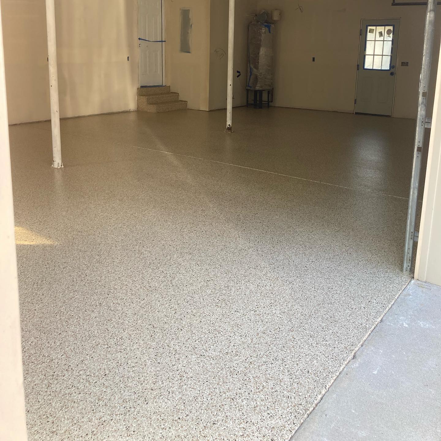 Flake Color Floor Coating TN | Garage Floor Masters